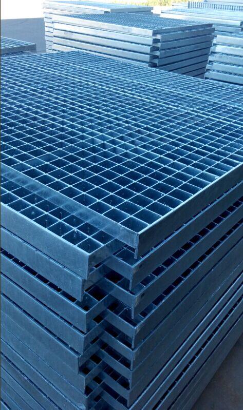 鍍鋅水篦子、鑄鐵水篦子、樹(shù)脂水篦子相比較